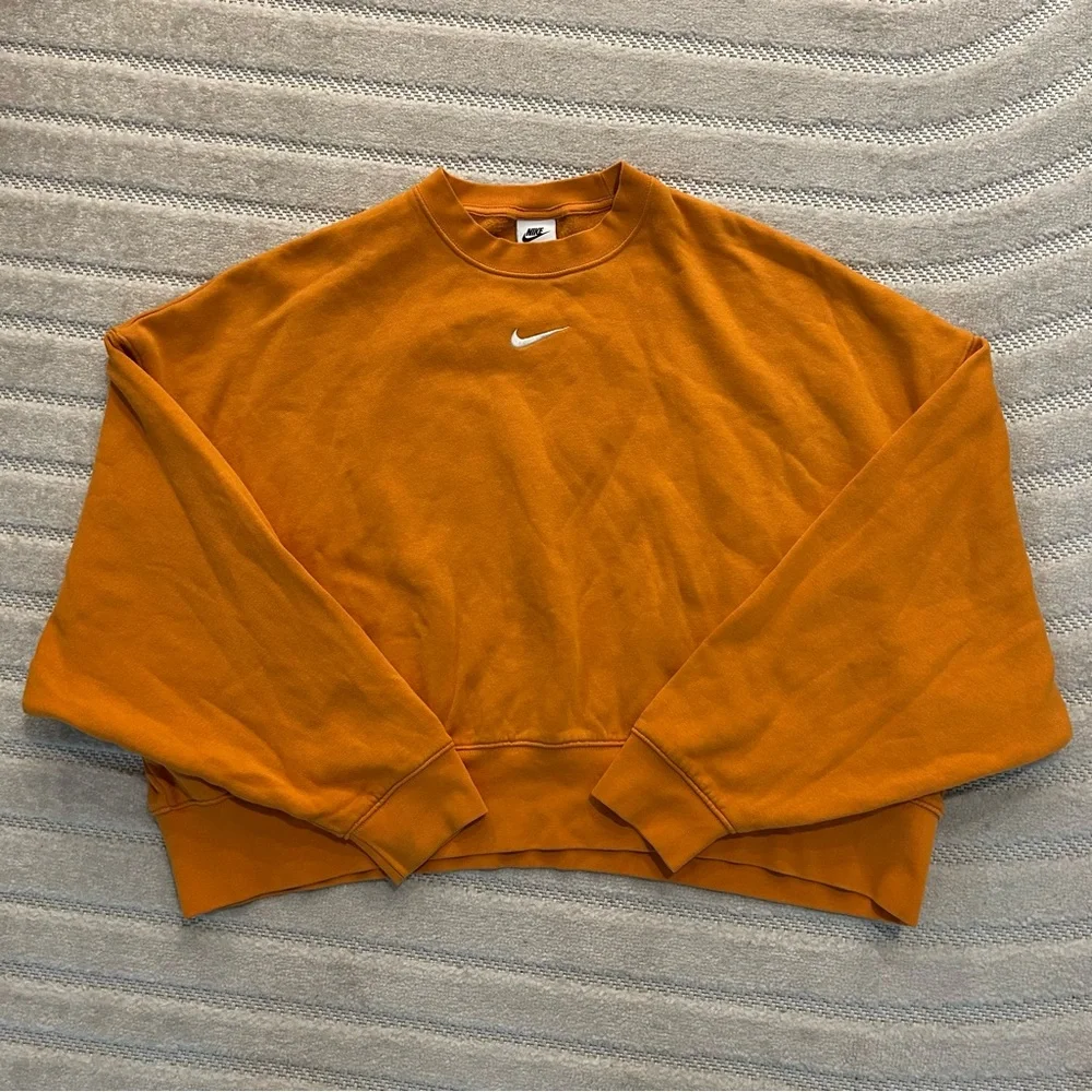 Nike Sportswear Collection Essentials Oversized Fleece Crewneck Sweatshirt - L
